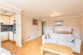 1 bedroom Flat to re...